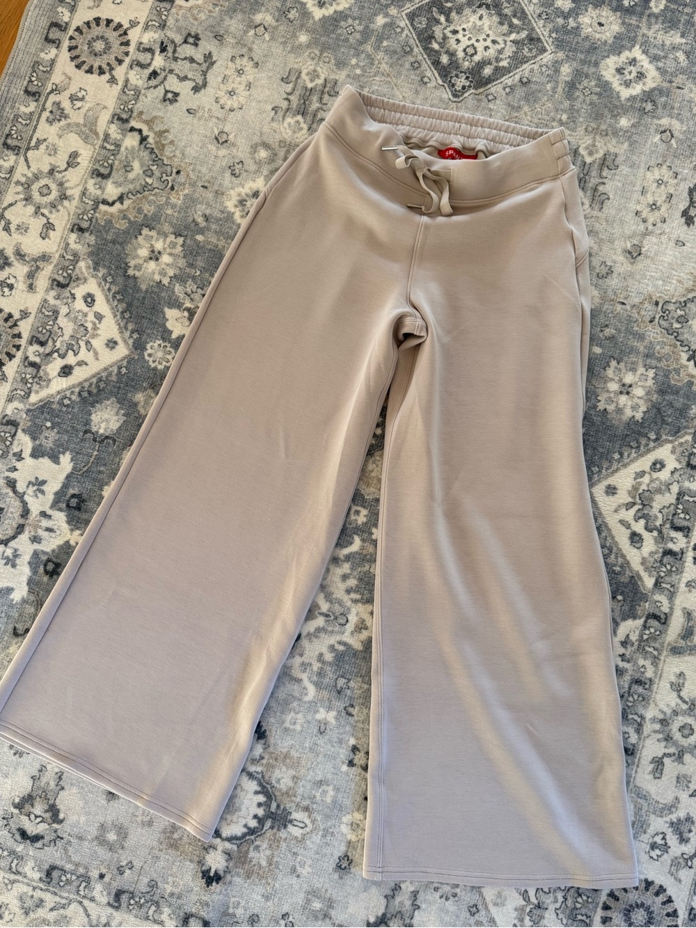 SPANX AirEssentials Wide Leg sweatpants  Drawstring Lounge Pants in French Grey